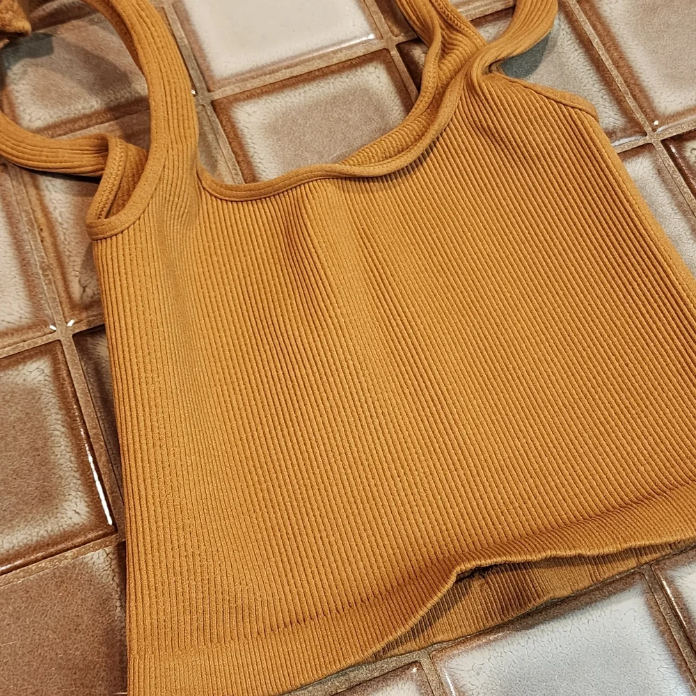 NEW FREE PEOPLE Happiness Runs Square Neck Tank size XS/S - Picture 5 of 11